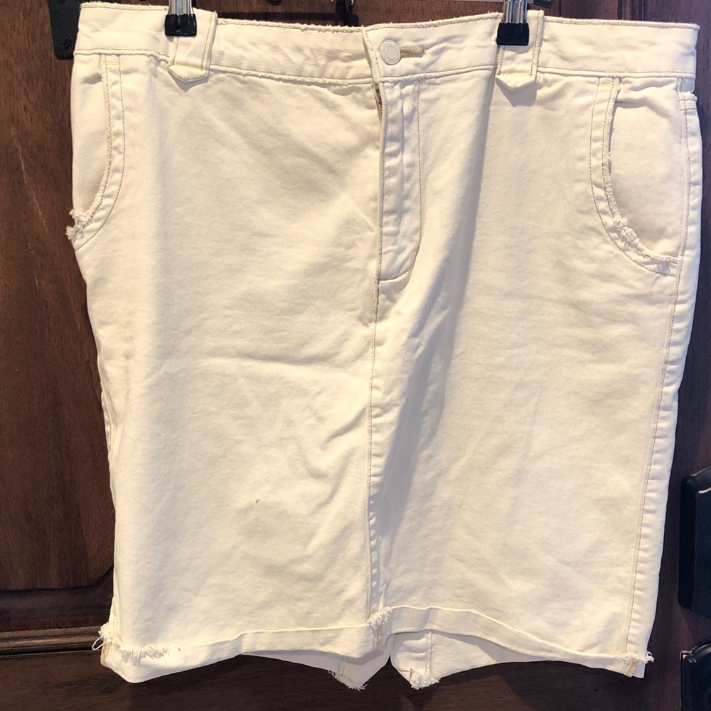 American Eagle Outfitters Off-White Denim Skirt